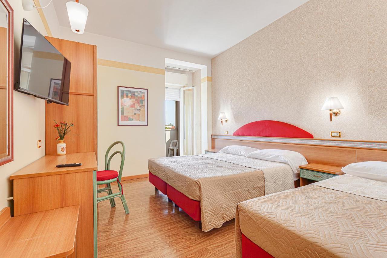 Hotel Fantini 가테오 아 마레 외부 사진
