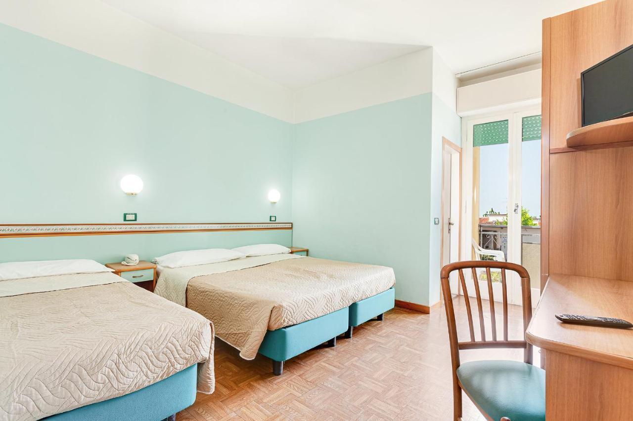 Hotel Fantini 가테오 아 마레 외부 사진