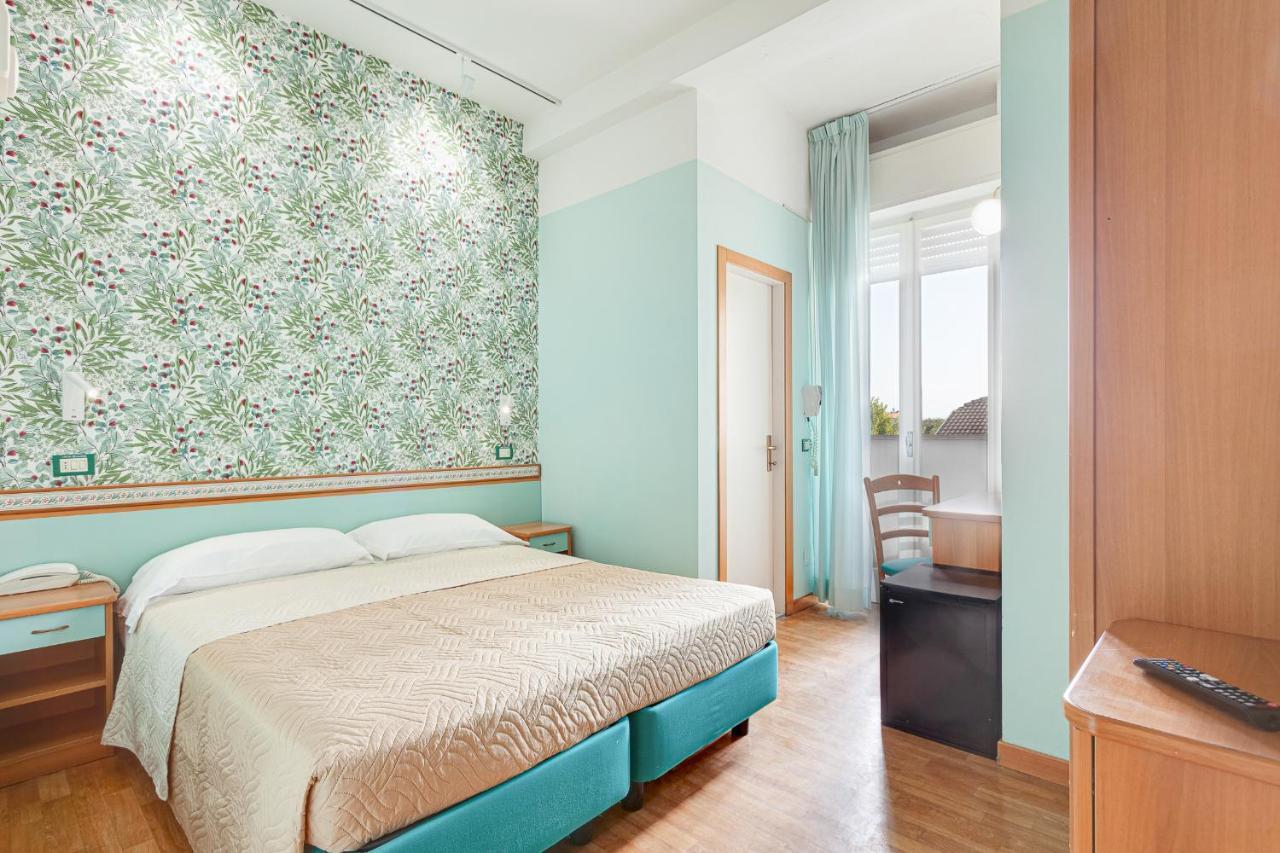 Hotel Fantini 가테오 아 마레 외부 사진