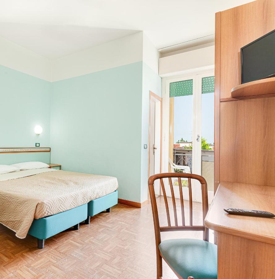 Hotel Fantini 가테오 아 마레 외부 사진